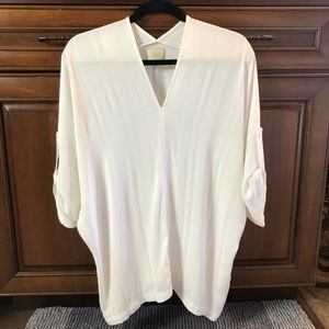 🌺🌼NWOT Tina+Jo Tab Sleeve Kimono Blouse